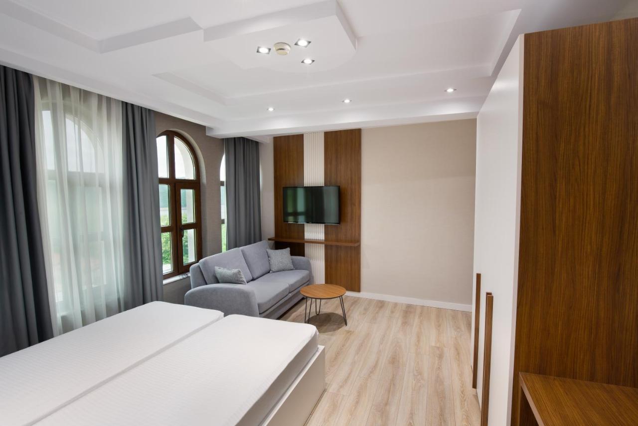 Villa Euphoria Ridovo エクステリア 写真