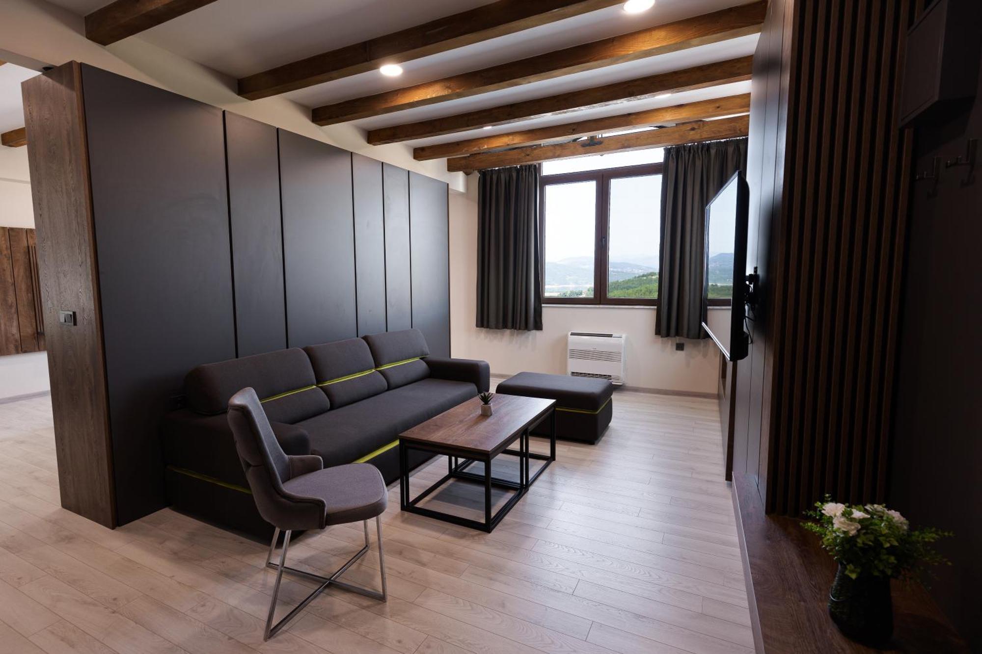 Villa Euphoria Ridovo エクステリア 写真