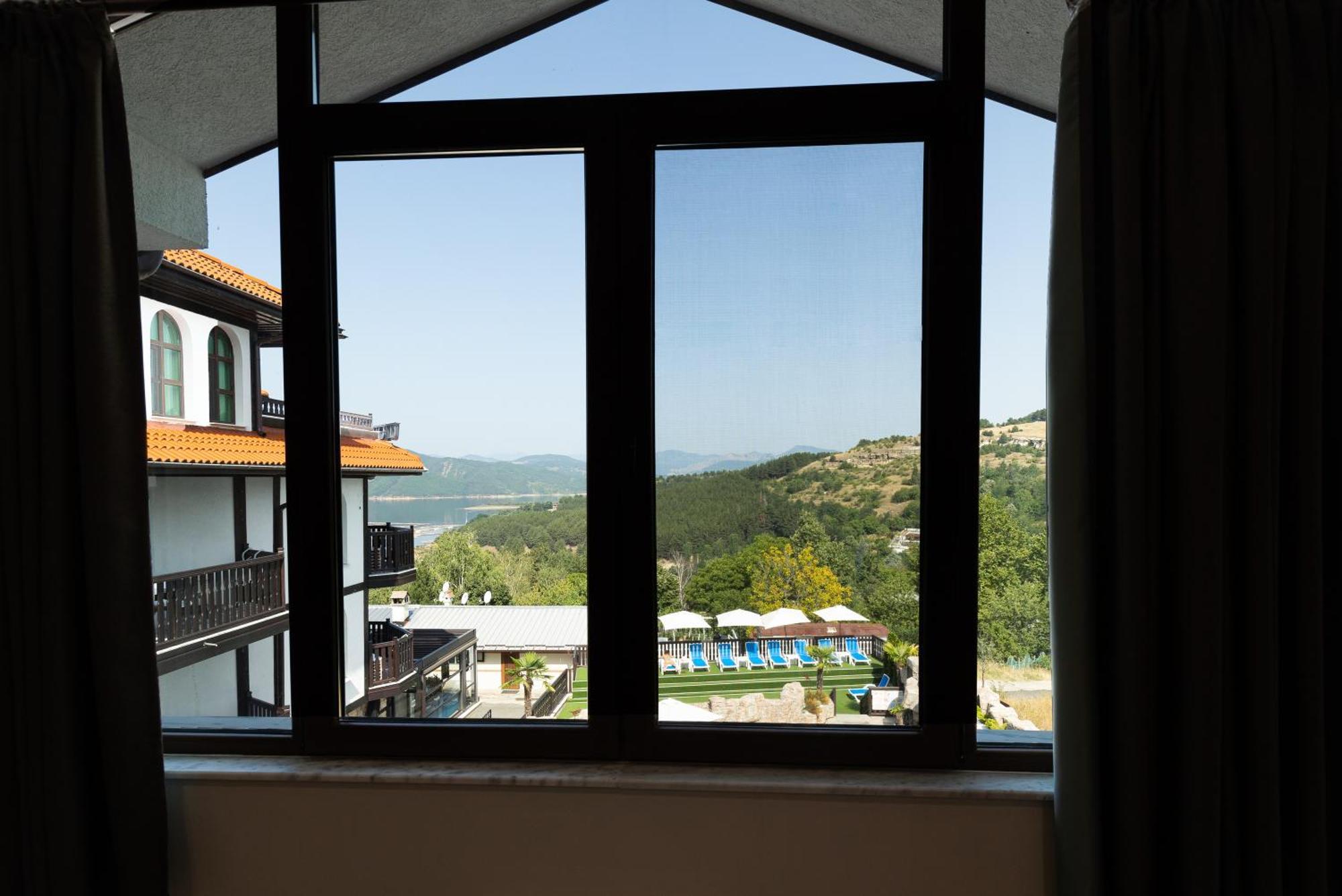 Villa Euphoria Ridovo エクステリア 写真